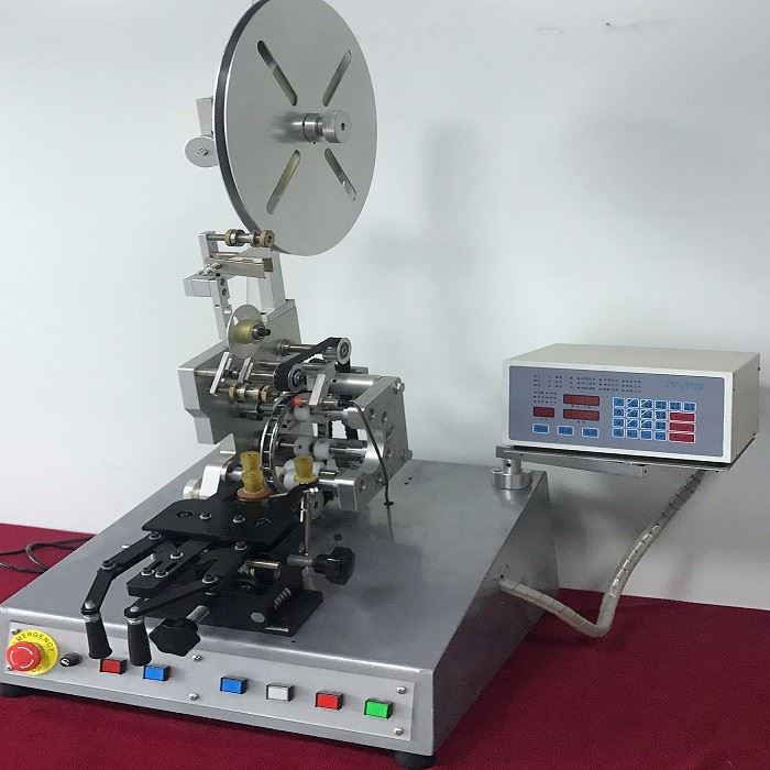 Digitale Kernbandmaschine